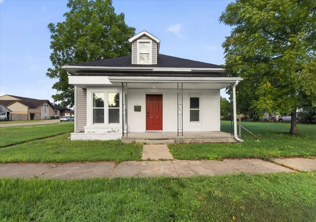 Photo 1 of Single family home for sale at 701 N Hemlock St, Evart, MI 49631 | MLS# 72026048383 | Listing updated on 2026-09-14