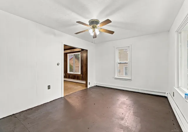 Photo 4 of Single family home for sale at 114 Ward St, Croswell, MI 48422 | MLS# 58050221489 | Listing updated on 2026-09-11