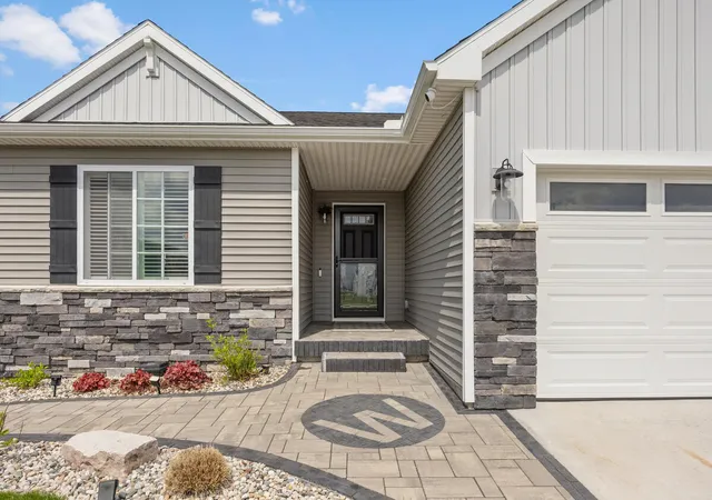 Photo 3 of Single family home for sale at 2629 Blooming Bud Ln, Grand Rapids, MI 49508 | MLS# 65026048389 | Listing updated on 2026-09-14