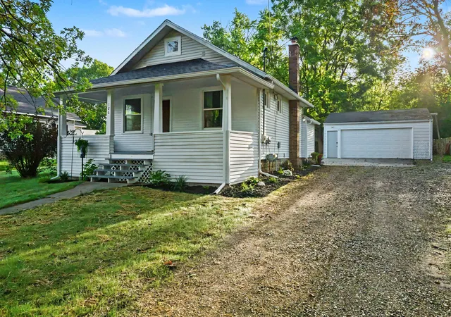 Photo 1 of Single family home for sale at 126 Gilkison Ave, Kalamazoo, MI 49006 | MLS# 66026048391 | Listing updated on 2026-09-15