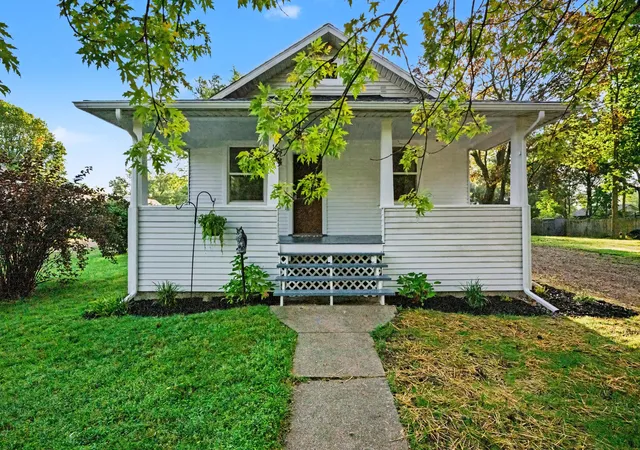 Photo 2 of Single family home for sale at 126 Gilkison Ave, Kalamazoo, MI 49006 | MLS# 66026048391 | Listing updated on 2026-09-15