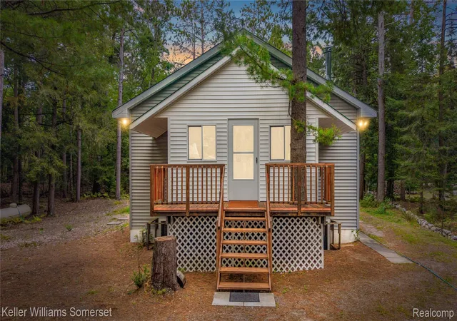Photo 1 of Single family home for sale at 4664 Huron Beach Rd, Alpena, MI 49707 | MLS# 20261073370 | Listing updated on 2026-10-05