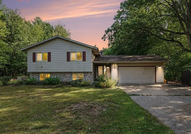 Photo 1 of Single family home for sale at 1171 W Olson Rd, Midland, MI 48640 | MLS# 79080073438 | Listing updated on 2026-09-14