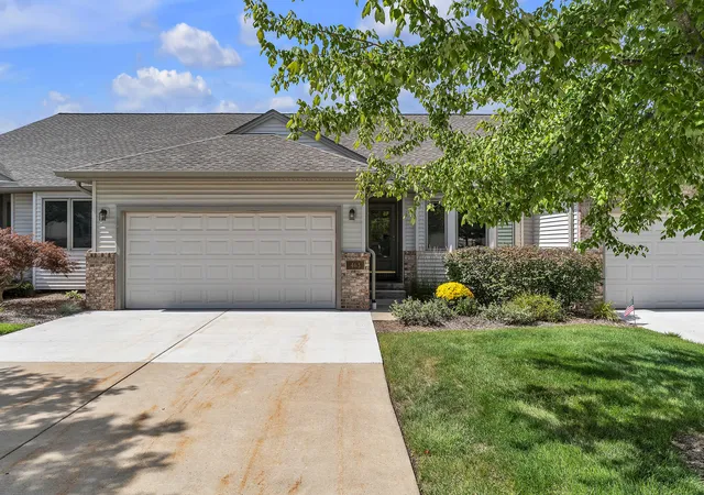 Photo 1 of Single family home for sale at 463 Cottonwood Ln, Saline, MI 48176 | MLS# 81026048399 | Listing updated on 2026-09-11