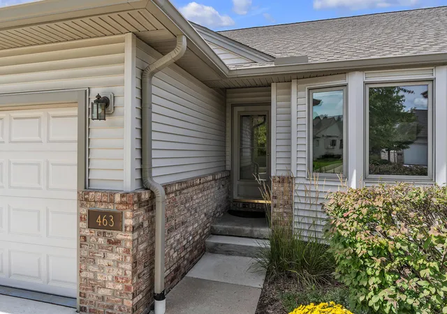 Photo 2 of Single family home for sale at 463 Cottonwood Ln, Saline, MI 48176 | MLS# 81026048399 | Listing updated on 2026-09-11