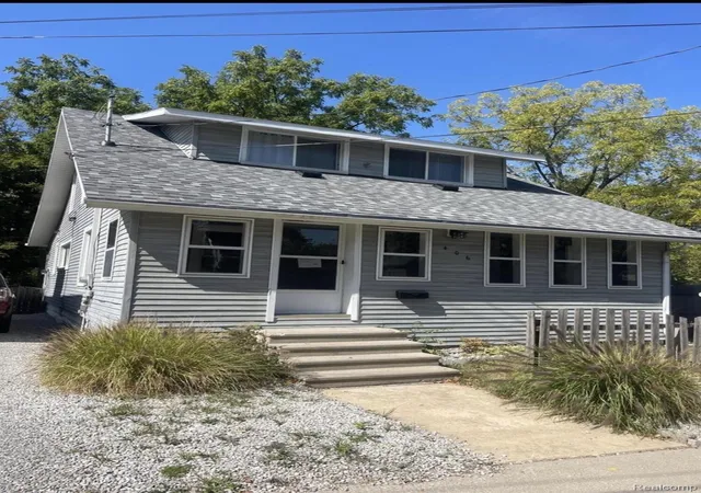 Single family home for sale at 406 S Elm Ave, Jackson, MI 49203 | MLS# 20261073378