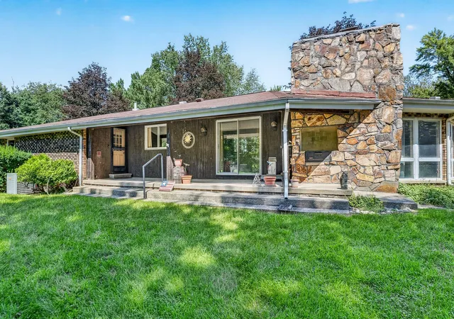 Photo 3 of Single family home for sale at 50295 St Joseph St, Paw Paw, MI 49079 | MLS# 66026048402 | Listing updated on 2026-09-11