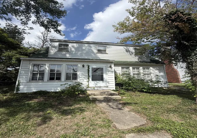 Photo 1 of Single family home for sale at 2222 Cumings Ave, Flint, MI 48503 | MLS# 5050221499 | Listing updated on 2026-09-11