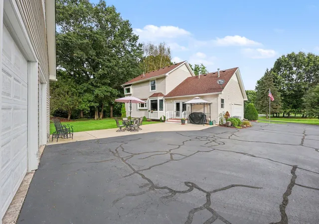 Photo 2 of Single family home for sale at 12103 N Territorial Rd, Dexter, MI 48130 | MLS# 81026048403 | Listing updated on 2026-09-11