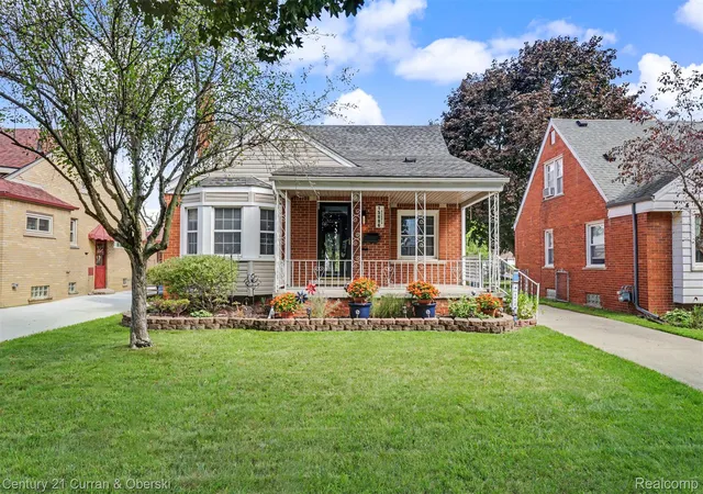 Photo 1 of Sale Pending at 15606 Hanover Ave, Allen Park, MI 48101 | MLS# 20261073390 | Listing updated on 2026-10-04