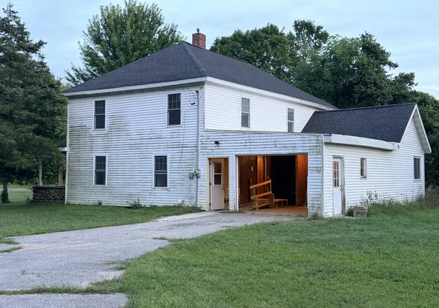 Photo 2 of Single family home for sale at 6163 S Maple Is Rd, Greenwood Township Oceana, MI 49421 | MLS# 71026048409 | Listing updated on 2026-09-16