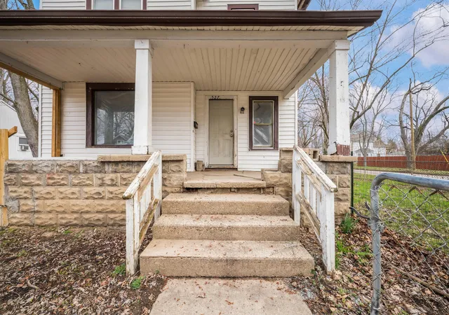 Photo 4 of Single family home for sale at 527 Howard St, Niles, MI 49120 | MLS# 69026048411 | Listing updated on 2026-09-11