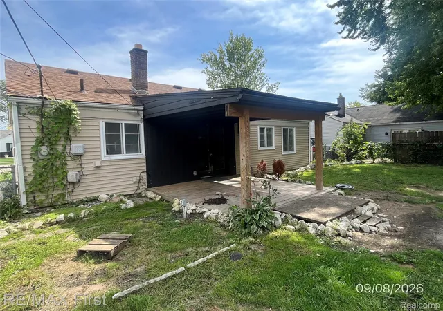 Photo 2 of Single family home for sale at 26285 Normandy St, Roseville, MI 48066 | MLS# 20261073402 | Listing updated on 2026-09-14