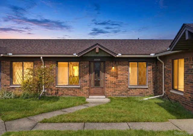 Condo for sale at 32730 Valley Dr, Warren, MI 48093 | MLS# 20261073401