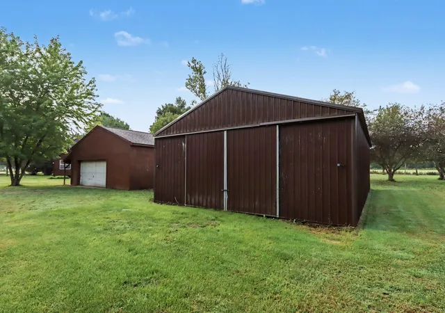 Photo 3 of Single family home for sale at 13228 S 5th Street, Schoolcraft, MI 49087 | MLS# 66026048425 | Listing updated on 2026-09-18