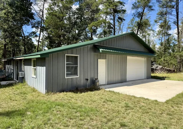 Photo 4 of Single family home for sale at 10797 N Twin Crk Rd, Irons, MI 49644 | MLS# 67026048426 | Listing updated on 2026-09-11