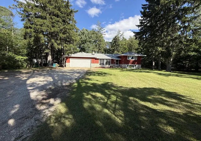 Photo 3 of Single family home for sale at 3876 S Dangl Rd, Muskegon, MI 49444 | MLS# 71026048427 | Listing updated on 2026-09-18