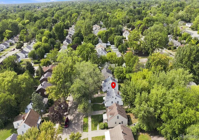 Photo 3 of Single family home for sale at 19331 Kenosha St, Harper Woods, MI 48225 | MLS# 20261073413 | Listing updated on 2026-10-10