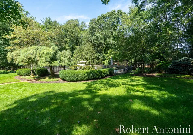 Photo 4 of Single family home for sale at 6581 Donnegal Ct SE, Grand Rapids, MI 49546 | MLS# 65026048436 | Listing updated on 2026-09-11