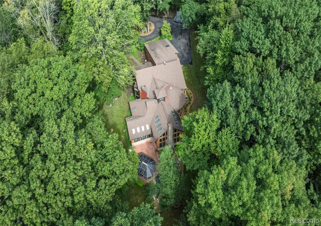 Photo 3 of Single family home for sale at 8931 Bridge Rd, Grosse Ile, MI 48138 | MLS# 20261073422 | Listing updated on 2026-09-12