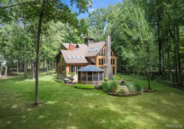 Photo 4 of Single family home for sale at 8931 Bridge Rd, Grosse Ile, MI 48138 | MLS# 20261073422 | Listing updated on 2026-09-12