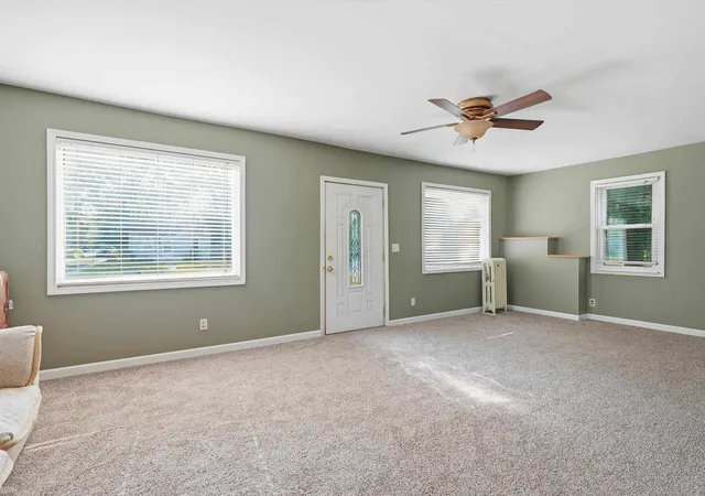 Photo 3 of Single family home for sale at 18513 Wakenden St, Redford, MI 48240 | MLS# 58050221510 | Listing updated on 2026-09-11
