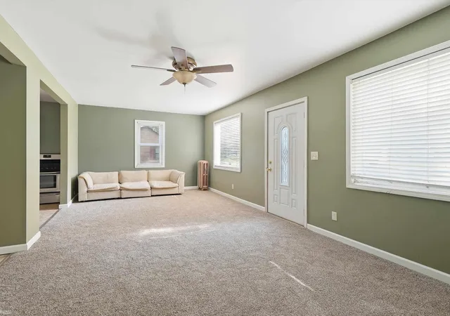 Photo 3 of Single family home for sale at 18513 Wakenden St, Redford, MI 48240 | MLS# 58050221510 | Listing updated on 2026-09-11