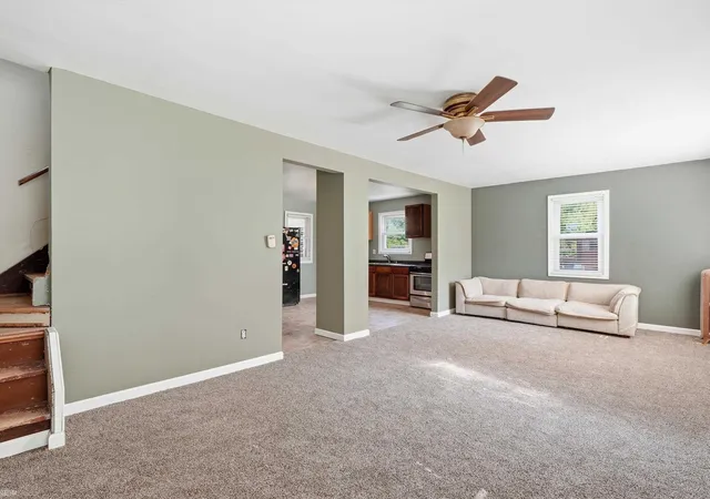 Photo 4 of Single family home for sale at 18513 Wakenden St, Redford, MI 48240 | MLS# 58050221510 | Listing updated on 2026-09-11