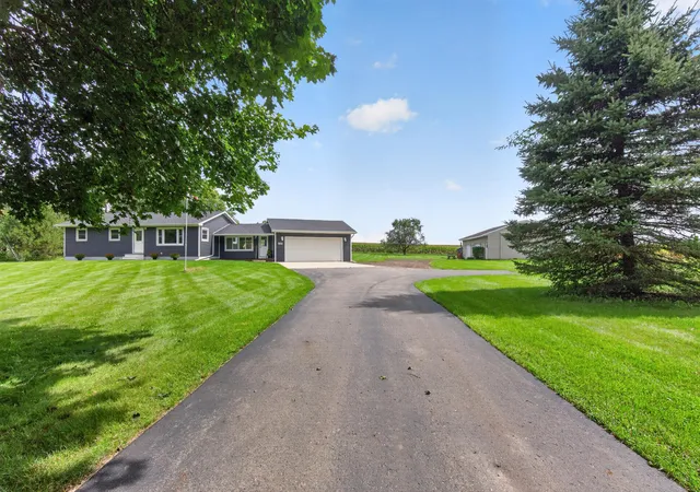 Photo 4 of Single family home for sale at 4287 E Race Rd, Leslie, MI 49251 | MLS# 55026048444 | Listing updated on 2026-09-14