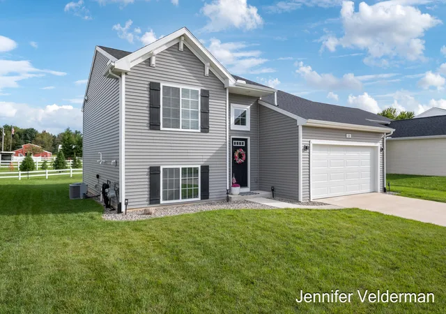 Photo 2 of Single family home for sale at 331 N Tannenbaum Trl, Cedar Springs, MI 49319 | MLS# 65026048440 | Listing updated on 2026-09-15