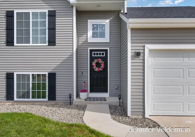 Photo 3 of Single family home for sale at 331 N Tannenbaum Trl, Cedar Springs, MI 49319 | MLS# 65026048440 | Listing updated on 2026-09-15