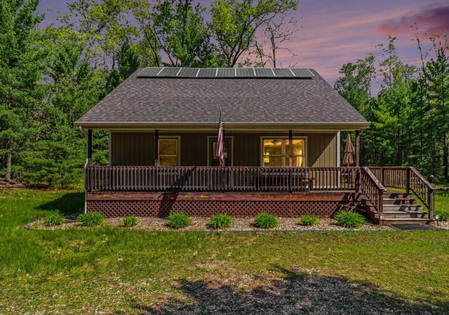 Photo 3 of Single family home for sale at 7766 E Bradshaw Rd, Branch Township Mason, MI 49402 | MLS# 65026048448 | Listing updated on 2026-09-18