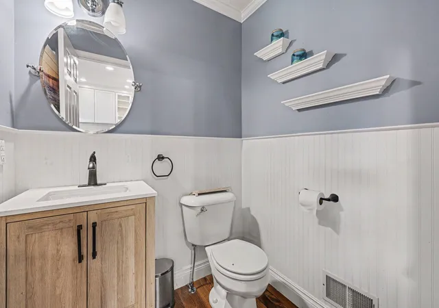 Listing Photo 5 - Condo for sale in building located at 1938 Bancroft Dr, Ann Arbor, MI 48108