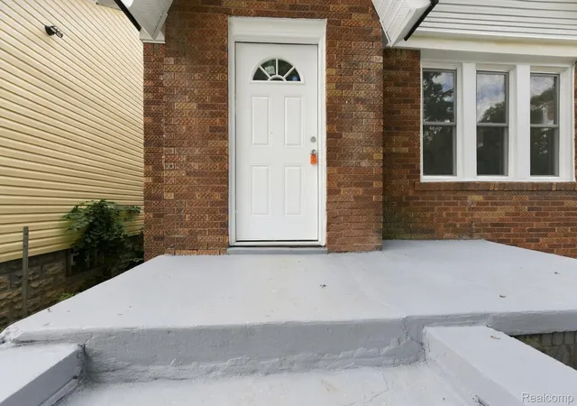 Photo 4 of Multi family home for sale at 19429 Eureka St, Detroit, MI 48234 | MLS# 20261073440 | Listing updated on 2026-10-19