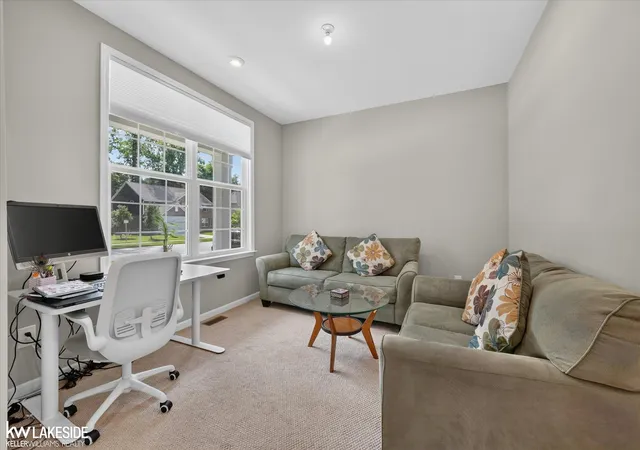 Photo 4 of Single family home for sale at 55777 Beacon Shore Dr, Utica, MI 48315 | MLS# 58050221515 | Listing updated on 2026-09-16