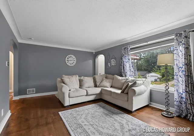 Photo 3 of Single family home for sale at 1548 Rossman Ave Se, Grand Rapids, MI 49507 | MLS# 65026048461 | Listing updated on 2026-10-08
