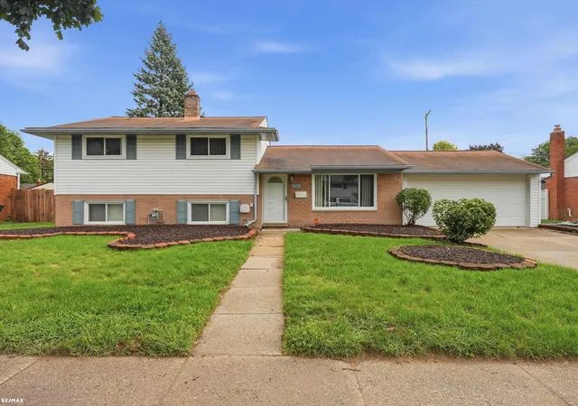 Single family home for sale at 8744 Leslie Dr, Sterling Heights, MI 48314 | MLS# 58050221524