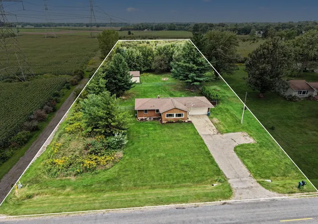 Photo 2 of Single family home for sale at 927 Lincoln St, Grand Rapids, MI 49534 | MLS# 65026048468 | Listing updated on 2026-09-18