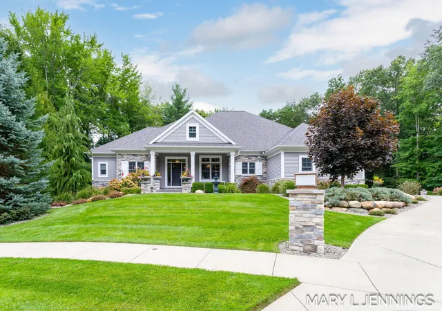 Photo 1 of Single family home for sale at 18624 Coventry Cir, Spring Lake, MI 49456 | MLS# 71026048473 | Listing updated on 2026-09-15