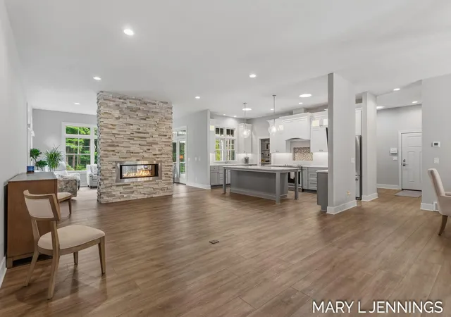Photo 3 of Single family home for sale at 18624 Coventry Cir, Spring Lake, MI 49456 | MLS# 71026048473 | Listing updated on 2026-09-15