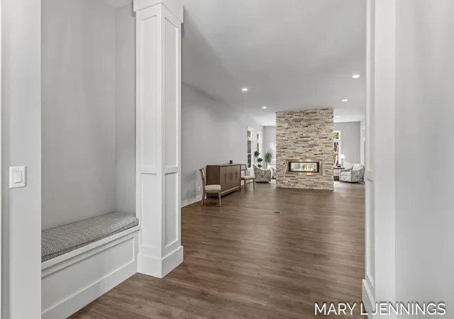 Photo 4 of Single family home for sale at 18624 Coventry Cir, Spring Lake, MI 49456 | MLS# 71026048473 | Listing updated on 2026-09-15