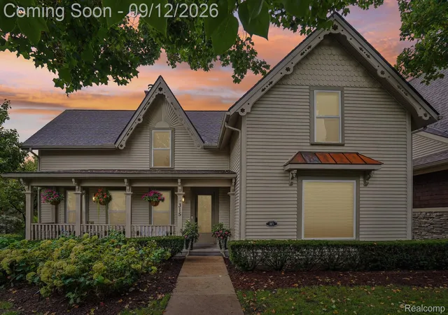 Listing Photo 2 - Condo for sale in building located at 315 W Commerce St, Milford, MI 48381
