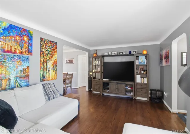 Photo 3 of Single family home for sale at 1268 Brys Dr, Grosse Pointe Woods, MI 48236 | MLS# 20261073481 | Listing updated on 2026-09-13