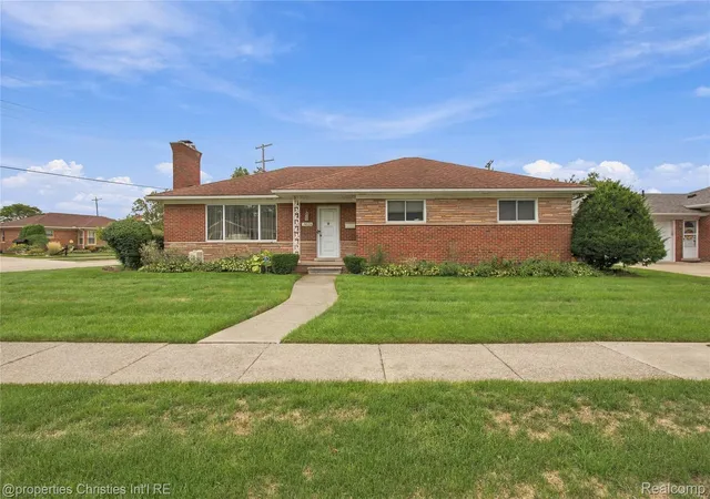 Photo 1 of Single family home for sale at 19074 Norton Ave, Eastpointe, MI 48021 | MLS# 20261073483 | Listing updated on 2026-09-16