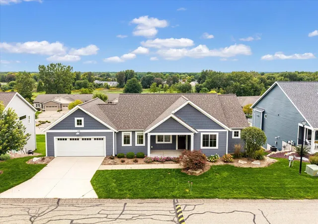 Photo 3 of Condo for sale at 1043 Castlebay Way, Hudsonville, MI 49426 | MLS# 65026048481 | Listing updated on 2026-09-18