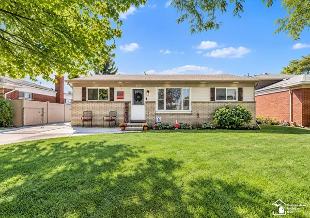 Photo 1 of Single family home for sale at 3469 Van Horn Rd, Trenton, MI 48183 | MLS# 57050221532 | Listing updated on 2026-09-11