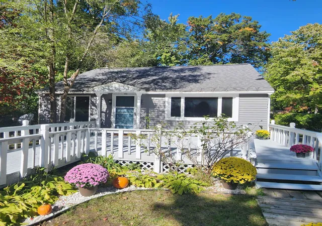 Photo 1 of Single family home for sale at 915 Baldwin, Traverse City, MI 49686 | MLS# 78080073451 | Listing updated on 2026-09-11