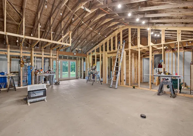 Photo 2 of Single family home for sale at 14350 Hutchison Rd, Albion, MI 49224 | MLS# 55026048483 | Listing updated on 2026-09-14