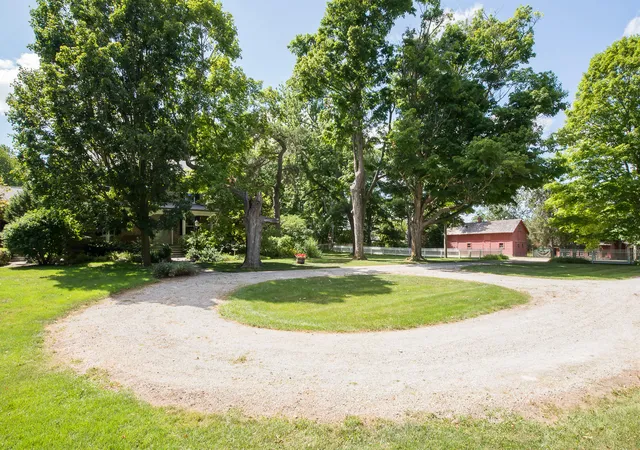 Photo 3 of Single family home for sale at 10725 Jerusalem Rd, Chelsea, MI 48118 | MLS# 81026048491 | Listing updated on 2026-09-11