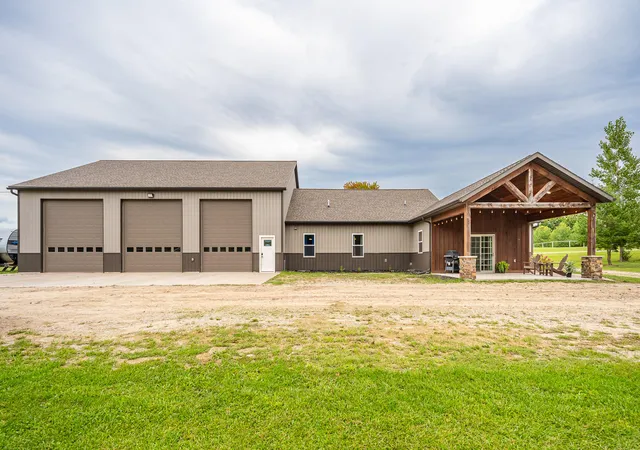 Photo 1 of Single family home for sale at 5547 W Duckland Rd, Sidney, MI 48885 | MLS# 65026048496 | Listing updated on 2026-09-18